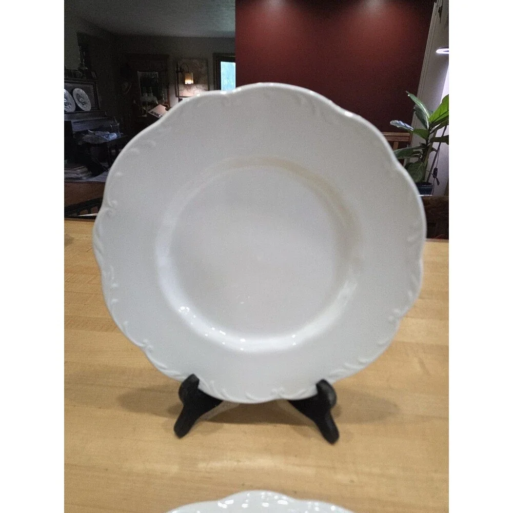 Vintage J G Meakin Sterling Colonial White Ironstone Dinner Plates Set 2